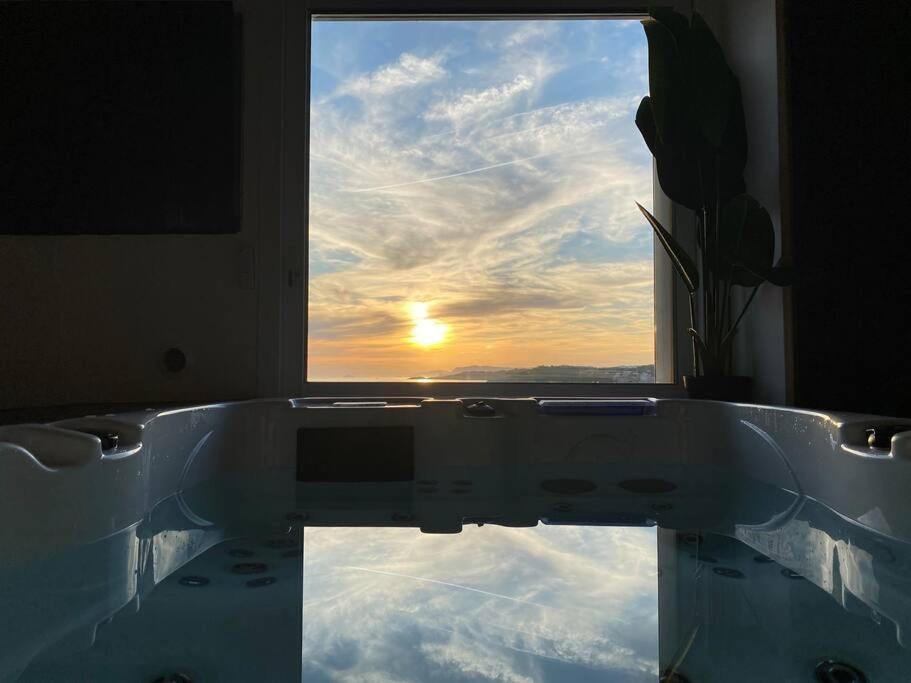Apartmán Sunset Six-Fours-les-Plages Exteriér fotografie